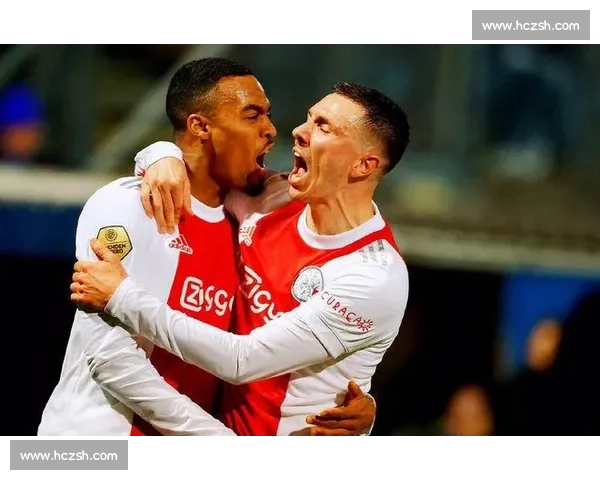 曼联力克阿贾克斯锁定胜局红魔关键一战彰显豪门底蕴与实力 曼联力克阿贾克斯锁定胜局红魔关键一战彰显豪门底蕴与实力